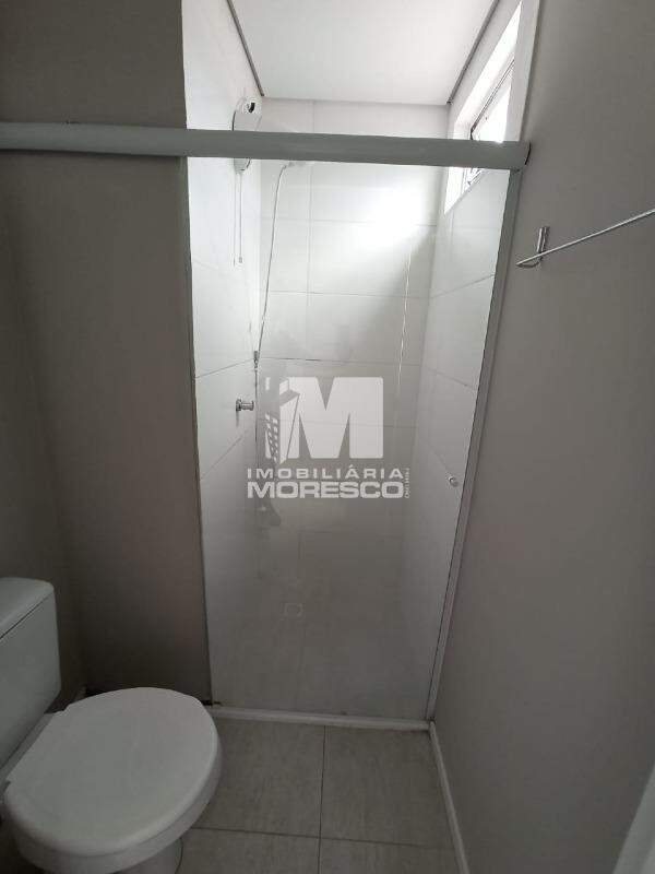 Flat para aluguel no bairro Santa Terezinha: 